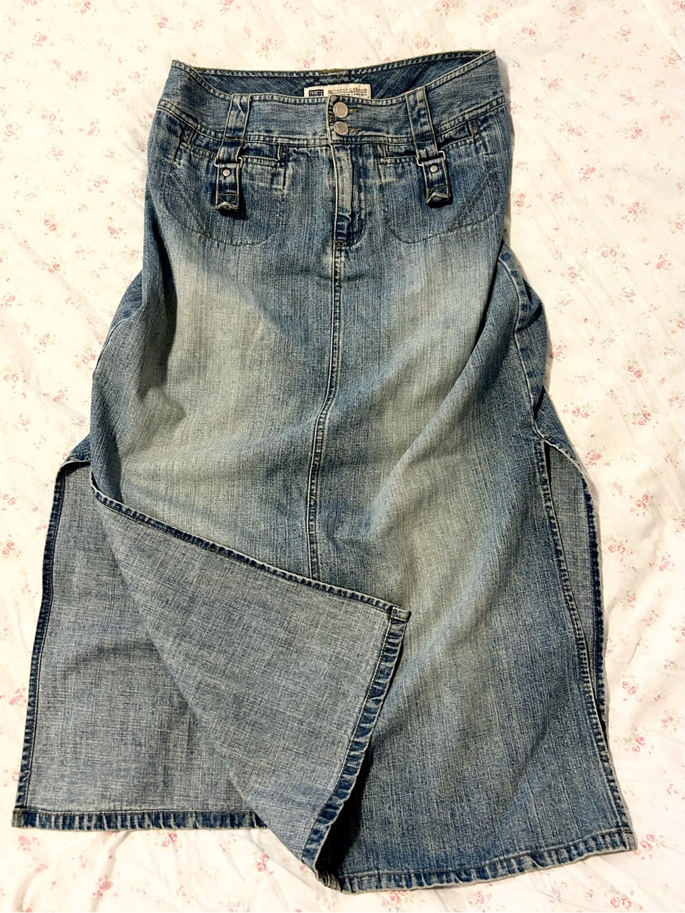 Maxi denim skirt trendy vintage faded glory Y2K